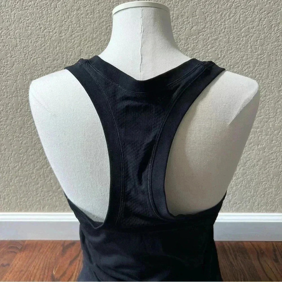 ATHLETA Momentum Seamless Tank Top Women’s Size Medium Black #530501 $59 Active - Picture 13 of 15